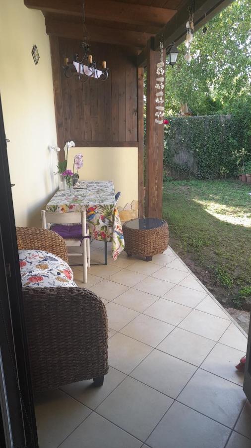 Brezza Di Mare Appartamento In Villa Con Giardino E Spiaggia ,Casa Vacanze Al Mare كوارتو سانتيلينا المظهر الخارجي الصورة